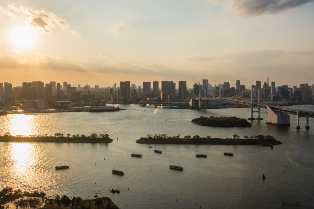Vistas panoramicas desde el mirador Fuji TV en Odaiba