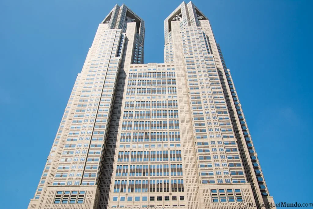 Edificio del Gobierno Metropolitano de Tokyo con sus dos miradores