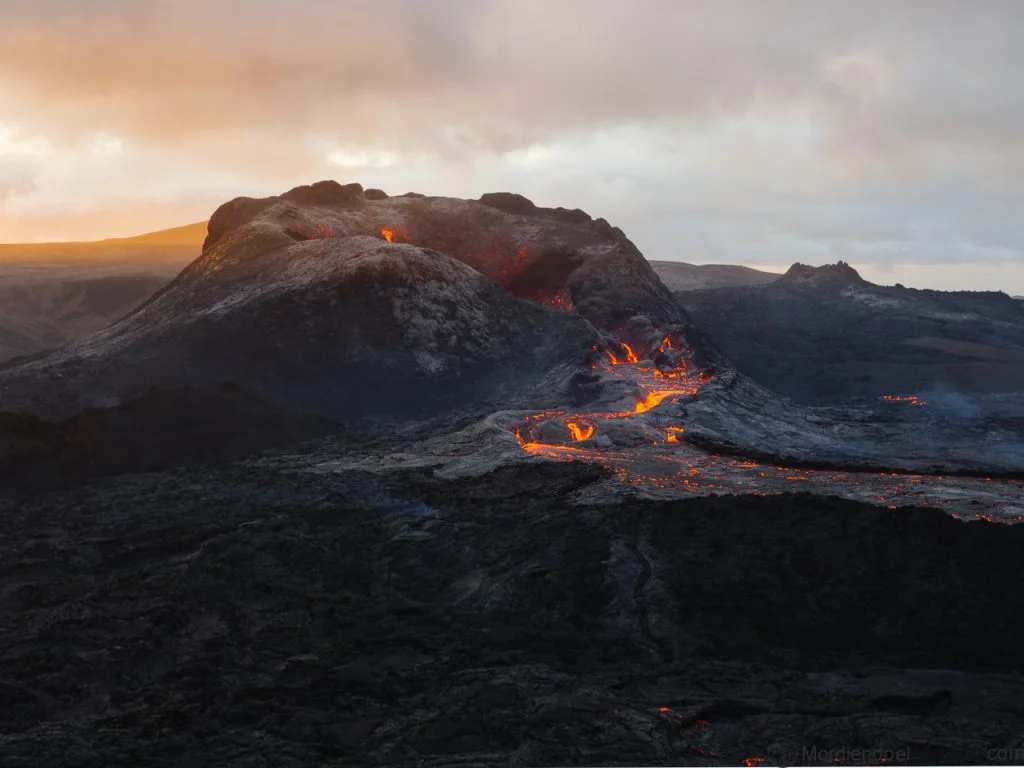 El nuevo volcán de Islandia en erupción